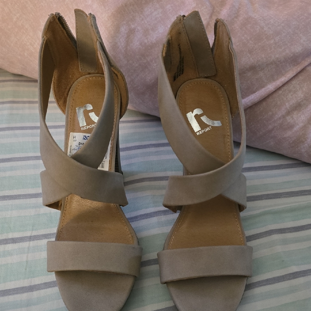 Report Tan Heels Sleek and Stylish
